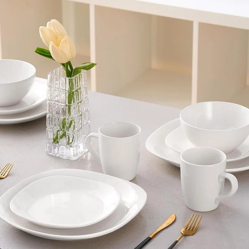 16 Piece Round Kitchen Dinnerware Set.